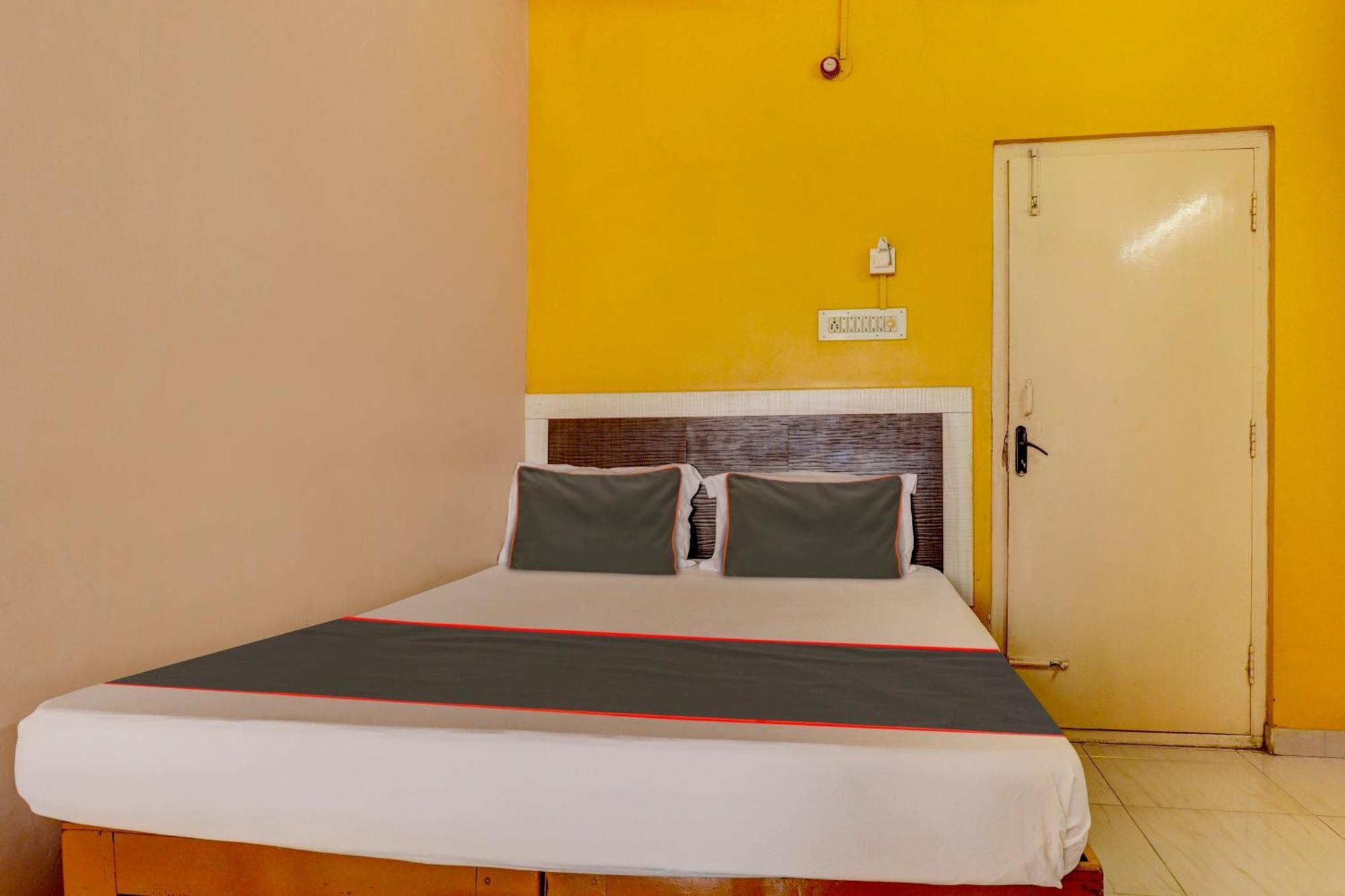 Collection O Royal Comfort Bengaluru Kültér fotó